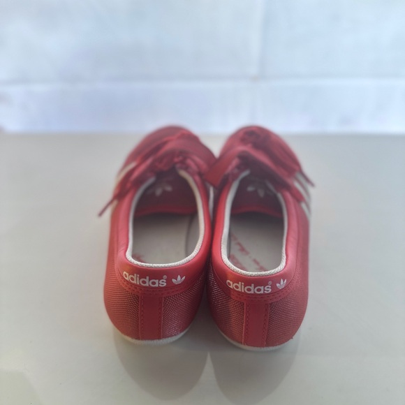 *Super Rare* VINTAGE ADIDAS!!! GREAT CONDITION!!! SIZE 6 Women’s! GORGEOUS - Picture 3 of 6